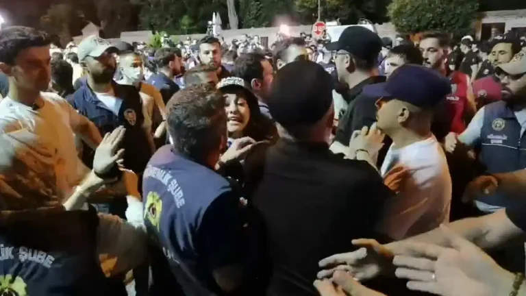 Son Dakika… Gazetemiz muhabirlerine miting takibi sırasında gözaltı! – Son Dakika Türkiye Haberleri