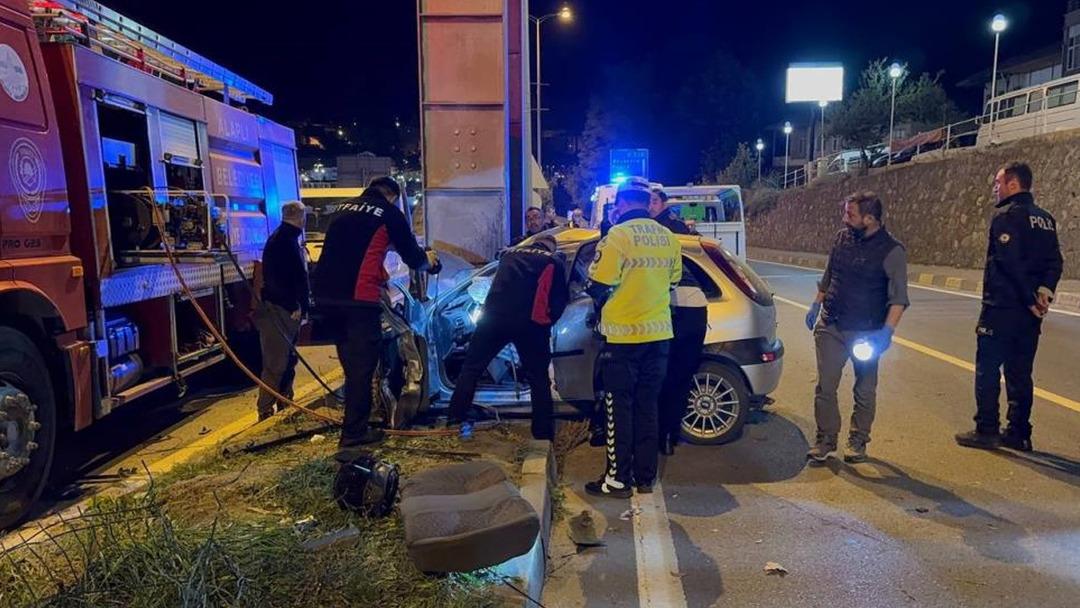 Korkunç kaza! Araç atık yığınına geri döndü, korkunç bir şekilde öldüler ... 3