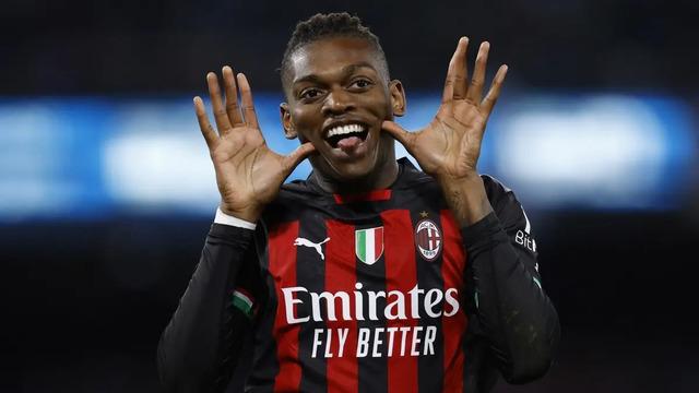 Galatasaray, Leao transferini KAP’a bildirdi!